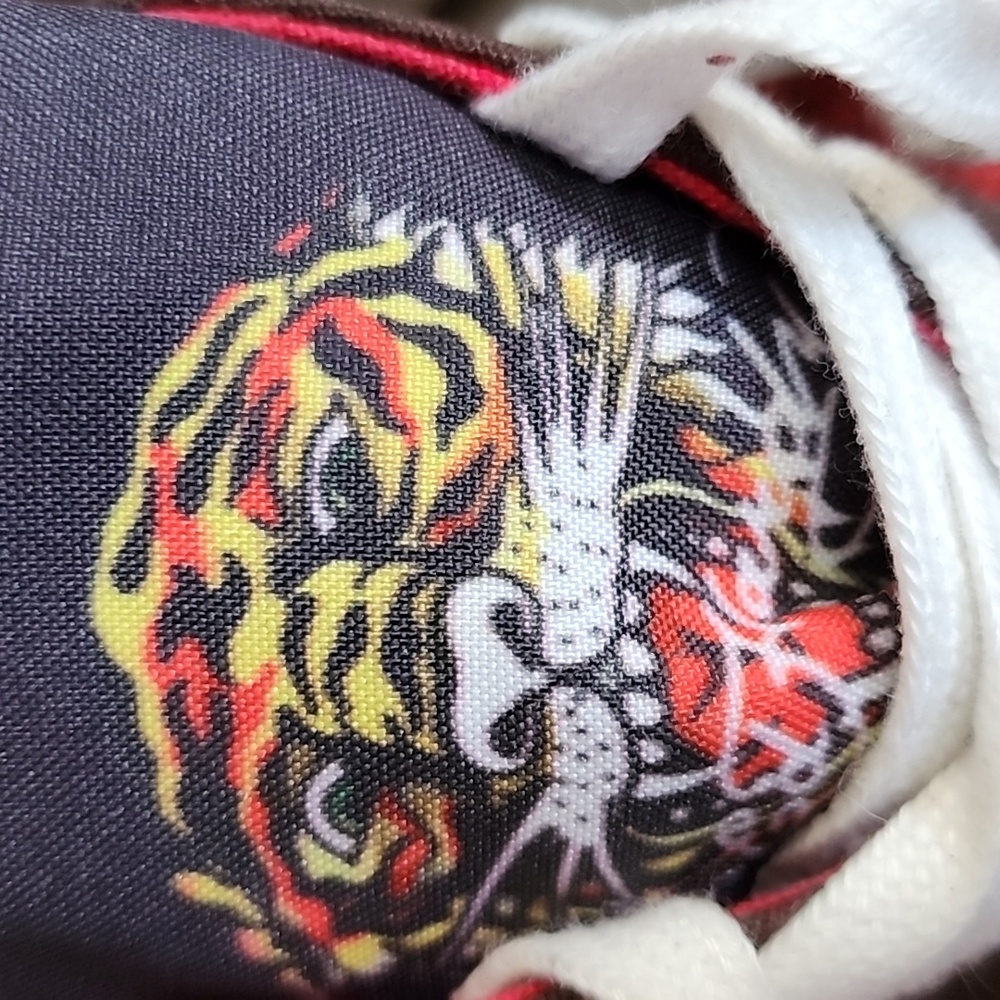 Ed Hardy Men's Red Jet Patterned Sneakers Size 11 Preowned - Picture 2 of 12
